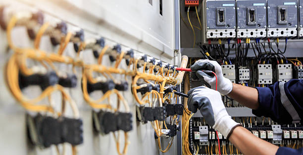 Professional Electrician technician working in Deerwood, TX